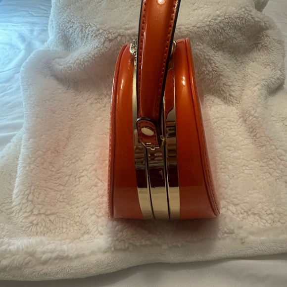 Elegant Orange Round Clutch - Picture 3 of 6